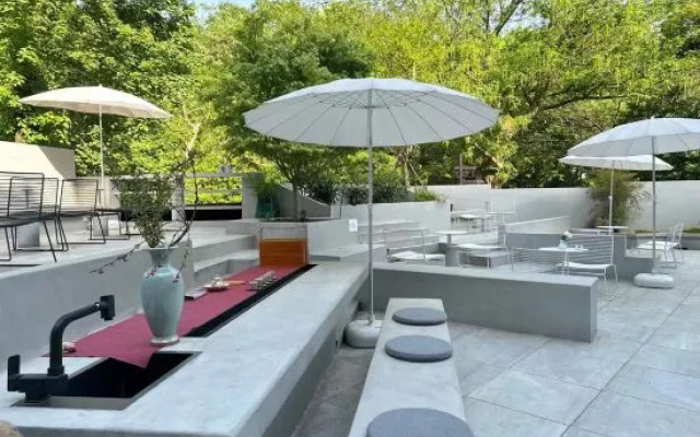 Hangzhou Flower Like View Homestay