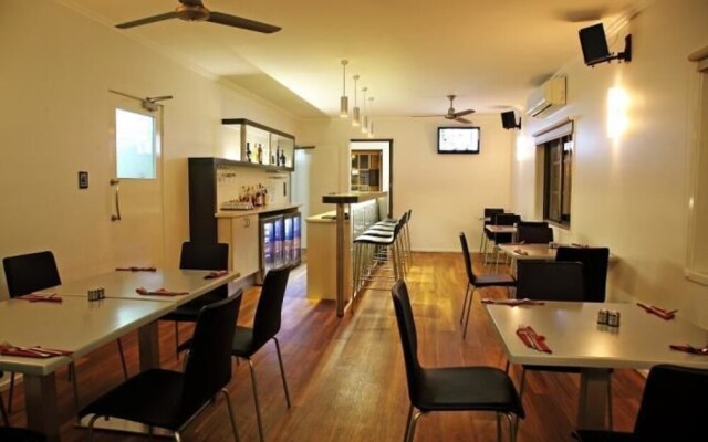 Cascade Motel In Townsville