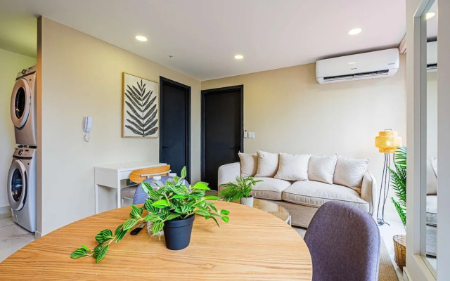 w Central 1BR in Vibrant Obarrio