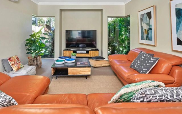 Escapades @ Palm Cove