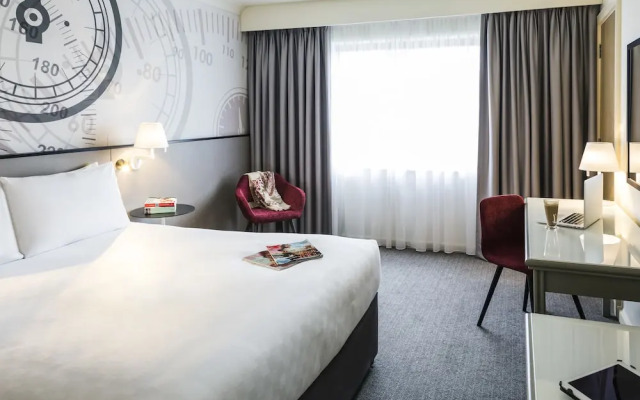 Mercure Dartford Brands Hatch Hotel  Spa