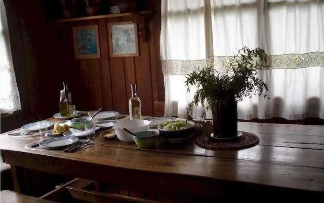 Hostal La Maison