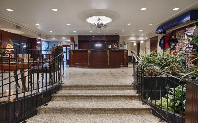 Best Western Ville-Marie Montreal Hotel & Suites