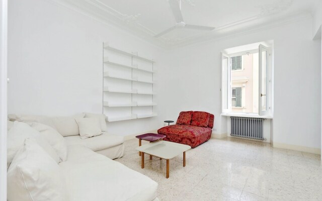 Wonderful 1bdr Apt. Near Colosseum