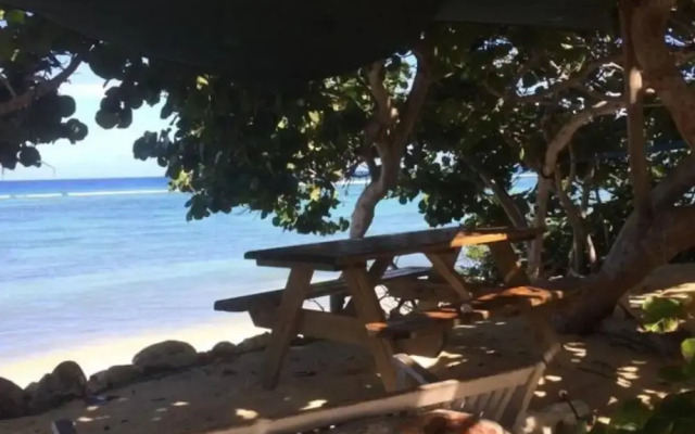 S4 BP Steps to Beach Car Value Service