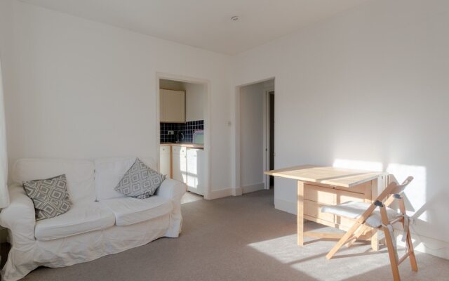 1 Bedroom Flat in Brixton