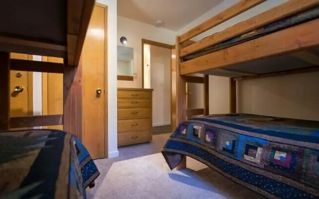 Scenic Wonders Evergreen Cabin 3 Bedroom