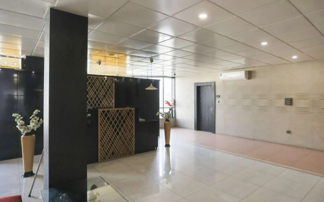 Hotel Cayman by OYO Rooms