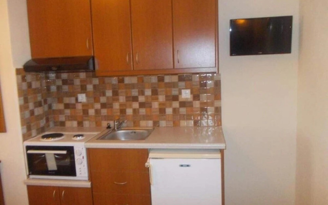 Maistrali Studios & Apartments