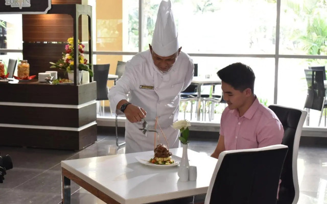 Lorin Syariah Hotel Sentul
