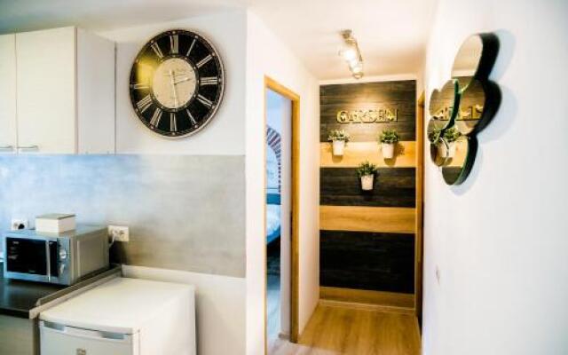 Hegel Apartment