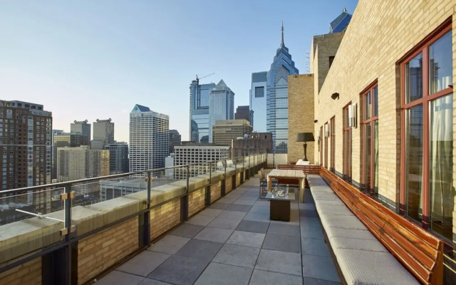 Global Luxury Suites at Rittenhouse Square