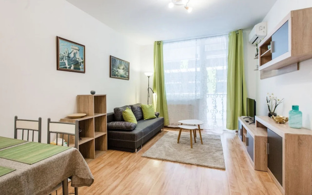 Corvin 4 Apartment