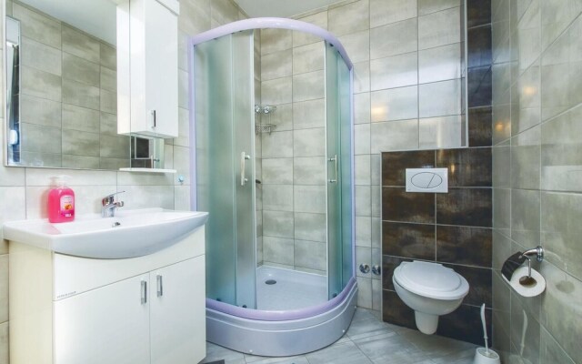 Awesome Home in Mali Rat With Wifi and 1 Bedrooms