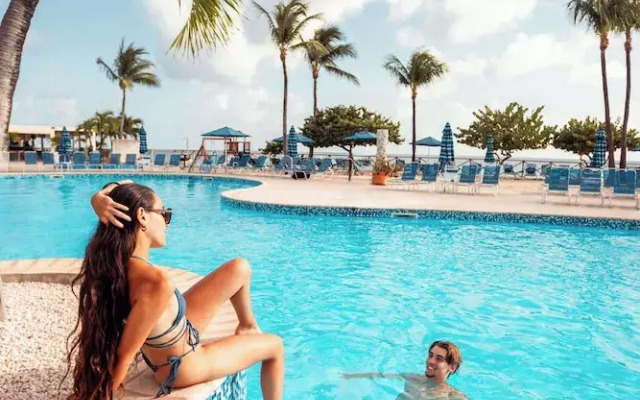 Royal Islander Resort La Plage