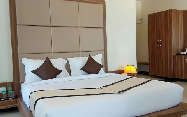 The Everest Hill Resort