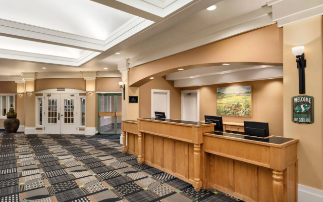 Royal Hotel Calgary, Trademark Collection by Wyndham