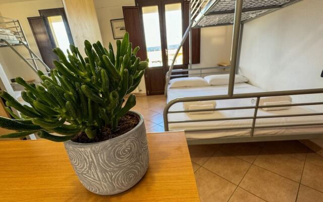 Casa Lyam in Cabras With 2 Bedrooms and 1 Bathrooms