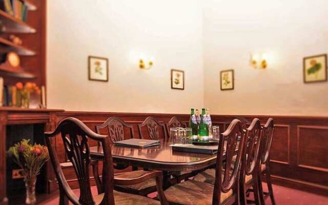 London Elizabeth Hotel