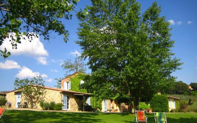 Agriturismo Fattoria Santa Vittoria