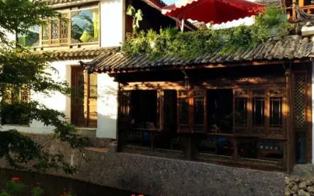 Yunmengze Hostel
