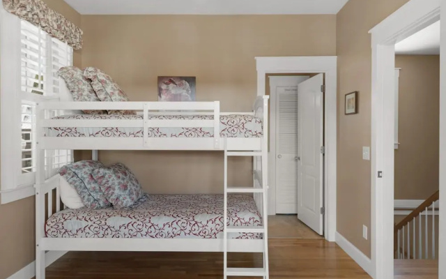 Mon Petit Chateau - Gulf Side - Sleeps 8