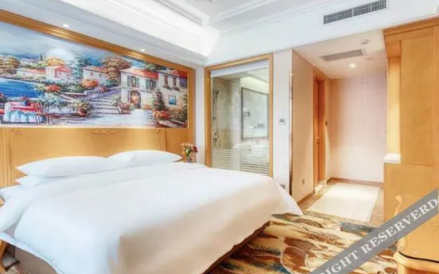 Vienna Hotel (Tianjin Five Avenues Youyi Road Cultural Center Subway Station)