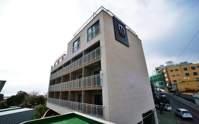 Momento Hotel