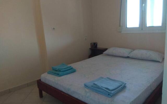 Tris Ekklisies Seaside Beach Apartment