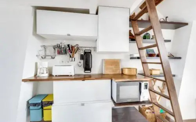 Paris 1st - Chatelet Les Halles - Rue Ferronnerie - Id 161