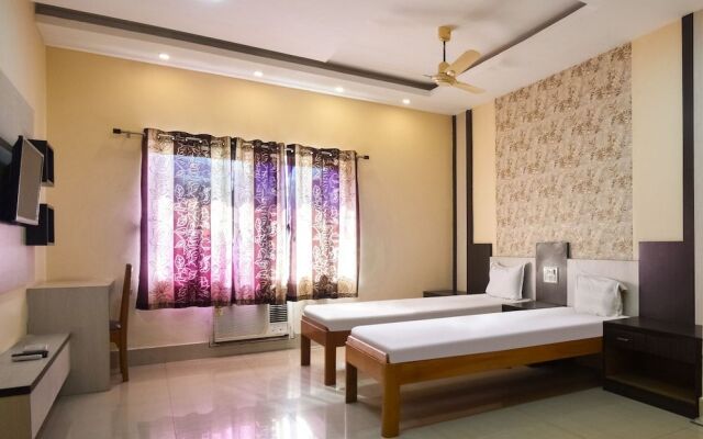 Spot on 60915 Akash Guest House