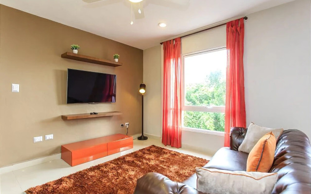 Plaza Paraiso by Playa Moments