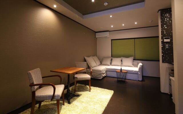 Tsumugi TojiNishimonmae