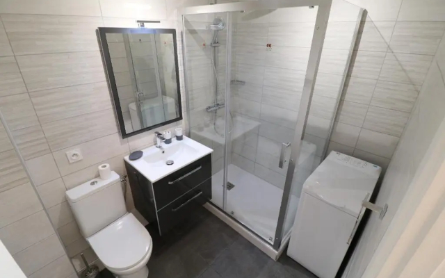 Studio with Balcony, Palais Royal, 1 Min Croisette, 8 Mins From the Palais 108 - Hotel in 戛纳 - Photo 5