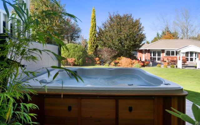 The Retreat Luxury Garden Villa