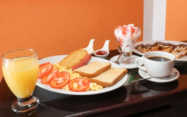 El Patio Hotel & Suite