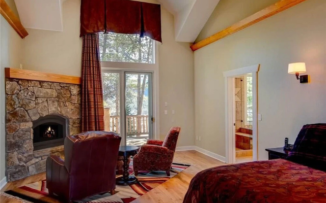 A Lookout Lodge House
