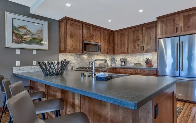 Zalanta 213 - 3 Br Condo