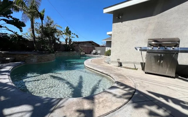 Dazzling 5 Bedroom Pool Home 1/4 Mile To Disney