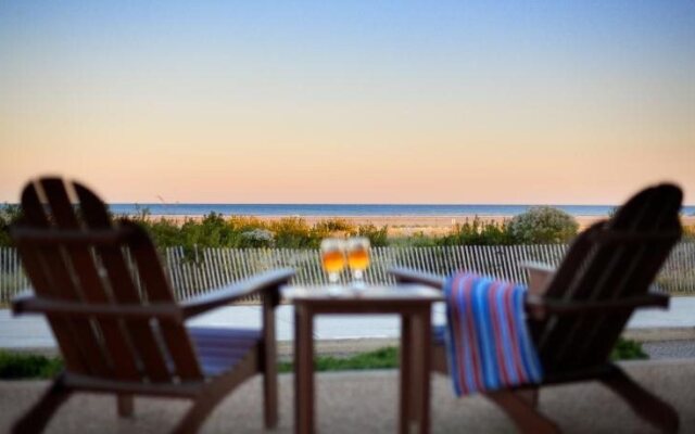 Port Royal Oceanfront Hotel