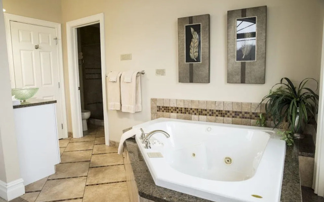Riverwalk Place Resort & Spa