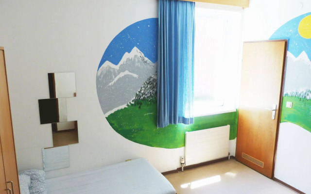Marmota Hostel