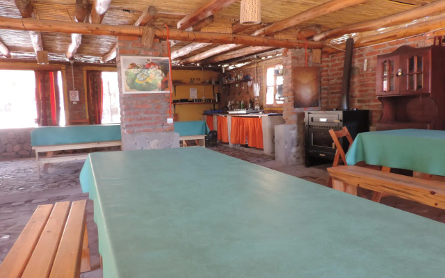 Waira Hostel-Camping