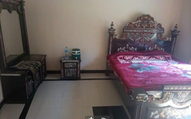 Three Star Hotel