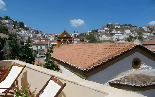 Phaedra Hotel