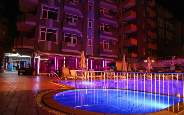 Semt Luna Beach Hotel