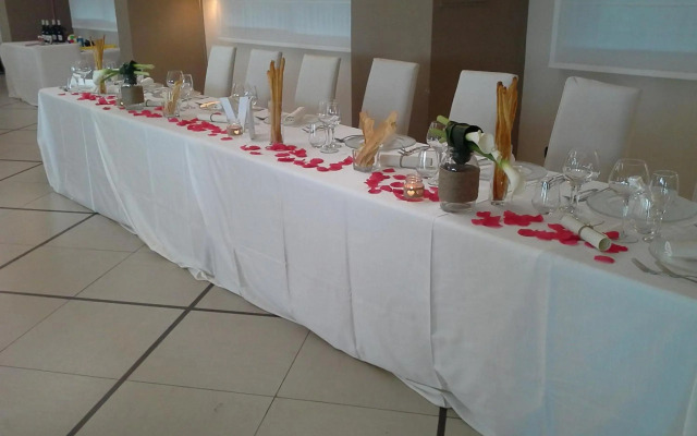 EliHotel