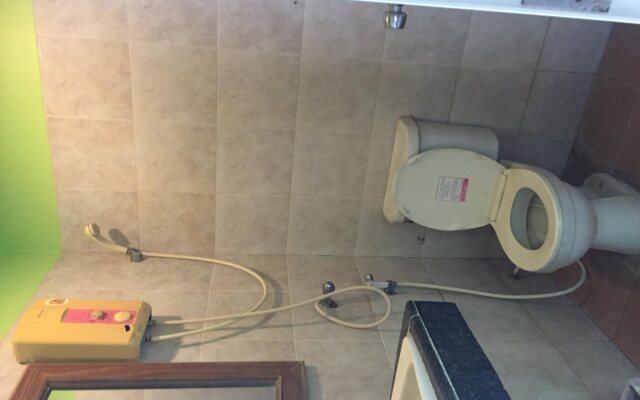 Coconut  Grove Hotel Samui - Hostel