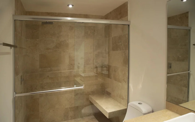 2 BR Apartment next to City Center & La Isla SM