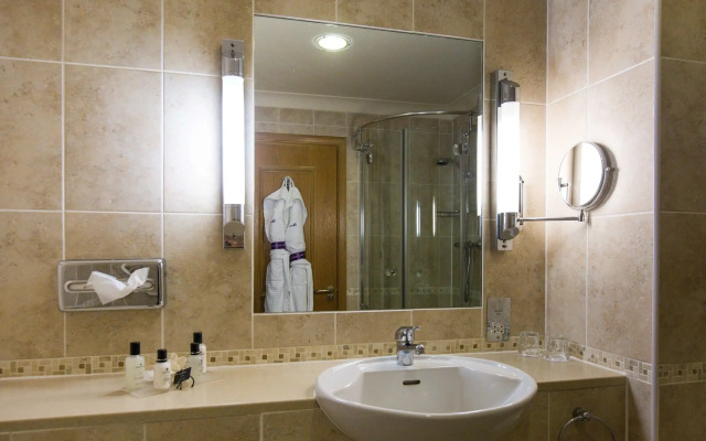 Hampshire Court Hotel & Spa